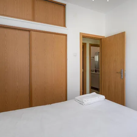 Beachfront 1st Floor Lejlighed